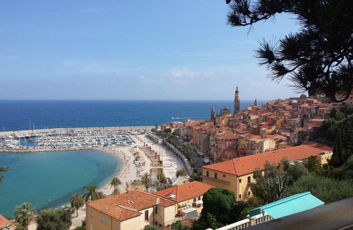 Old Town Apartment | Menton, 2/3 rooms - 2/5p - near beach and town center, terraces, quiet location
