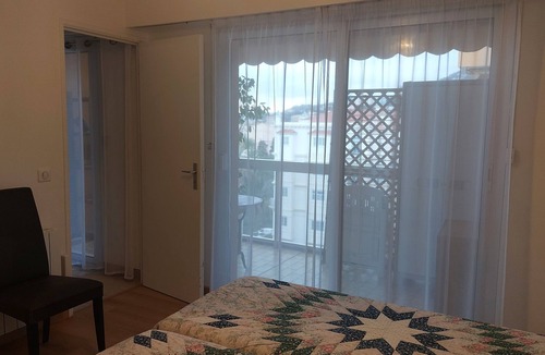 Old Town Apartment | Menton, 2/3 rooms - 2/5p - near beach and town center, terraces, quiet location