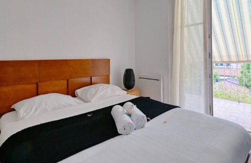 Bon-Secours Villa | MERLINO - Superb villa with swimming pool and garden