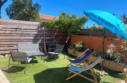 Saint-Jean-de-Fos Apartment | Mezzanine studio, air conditioning, private outdoor area & parking