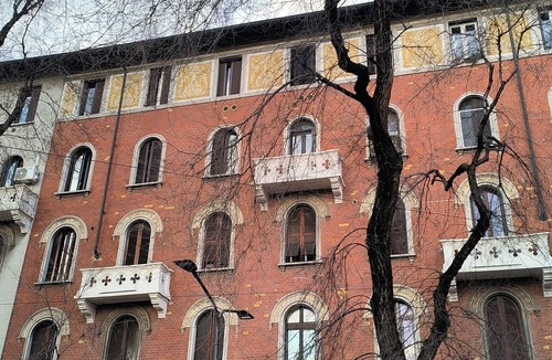 Casoretto Apartment | Milan Designed Urban Apartment | Steps to Subway, Top Attractions and Duomo.