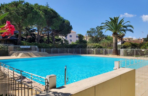 Frejus Plage Apartment | Miougrano 3 Rooms Air Conditioned 48m2 Balcony, Swimming Pool, Parking, Close to Everything