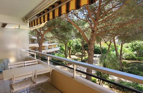 Frejus Plage Apartment | MIOUGRANO Studio 25m2 Piscine 300m Plage