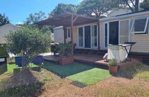 Le Muy Resort | Mobil Home 6 personnes dans camping 5 étoiles