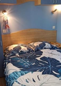 Gardanne House | Mobil-home lumineux et climatisé avec piscine et jardin cadre paisible pour famille ou couple