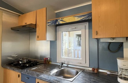 Villecroze House | Mobile home with terrace in Villecroze