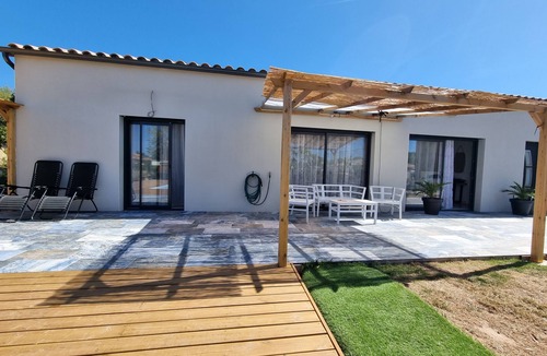 Tourouzelle Villa | Modern and complete villa with private pool
