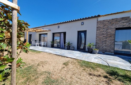 Tourouzelle Villa | Modern and complete villa with private pool