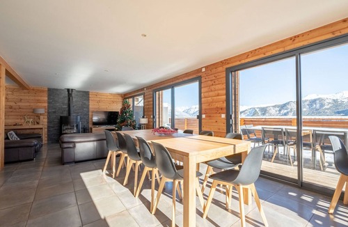 Pra Loup Ski Chalet | Modern chalet in Pra Loup - 16 people, jacuzzi, parking