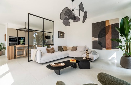 Ceyreste House | Modern house with sea view