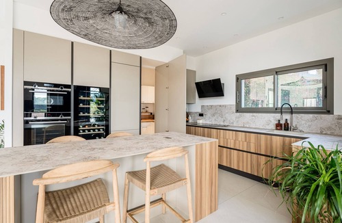Ceyreste House | Modern house with sea view