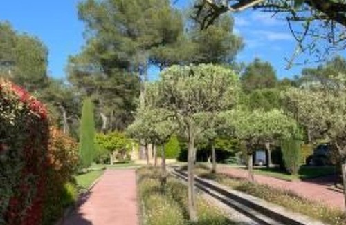 Mougins Apartment | Moderne Wohnung in Mougins mit eigenem Garten by Interhome