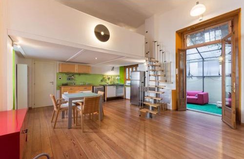 Aurora Apartment | Moleloca - Open Space Parma