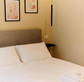 Magenta Apartment | Monti26