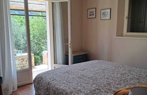 Bonnieux Villa | Mooie Gerenoveerde Villa met Zwembad, Tussen Olijfbomen met Prachtige Uitzichten