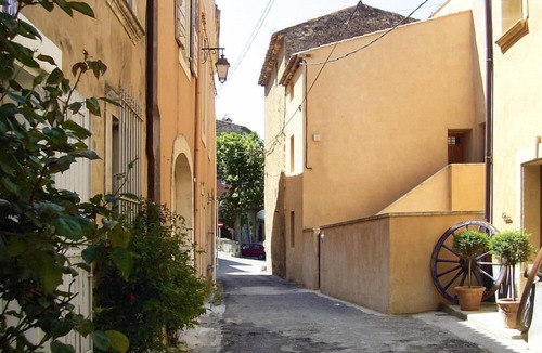 Bonnieux Apartment | Morard - Bonnieux Appt 2nd floor