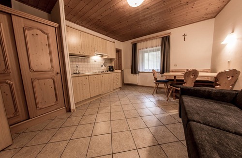 San Vito Apartment | 'Mösslhof Apartment Laite' with Mountain View, Garden & Wi-Fi
