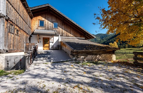 San Vito Apartment | 'Mösslhof Apartment Laite' with Mountain View, Garden & Wi-Fi