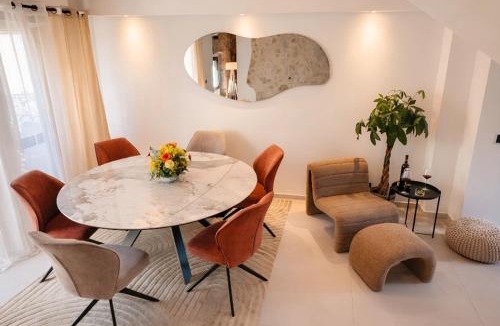 Mougins Villa | Mougins Centre - Bastide pierre rénovée spa et piscine privé