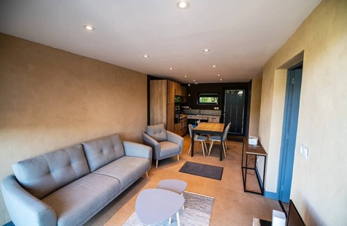 Marcoux House | Mountain-view eco-friendly cottage