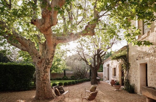 Mouries House | Mouriès – An exceptional property – Sleeps 12