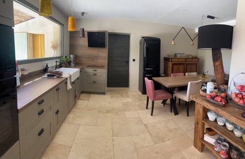 Peypin-d'Aigues House | My house in the luberon. In an oak wood, to enjoy Provence.