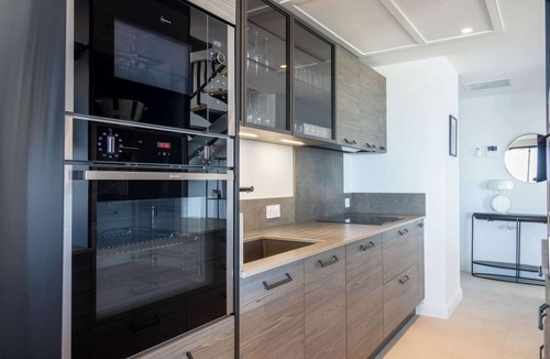 Valras-Plage Apartment | MyLoc Collection Duplex with Private Spa & Sea View