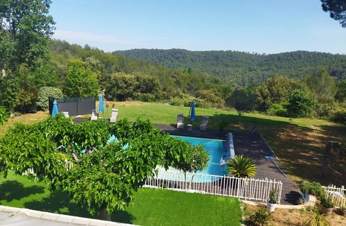 Sillans-la Cascade Villa | Nature et Tourisme. Great and comfortable villa with 4 bedrooms and 4 bathrooms