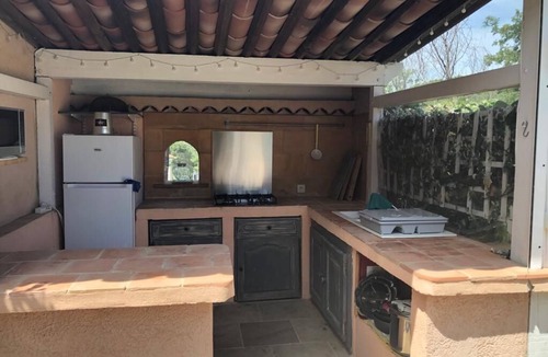 Vidauban Villa | Near Saint-Tropez—60-square-meter villa with a pool, terrace, and private boules court
