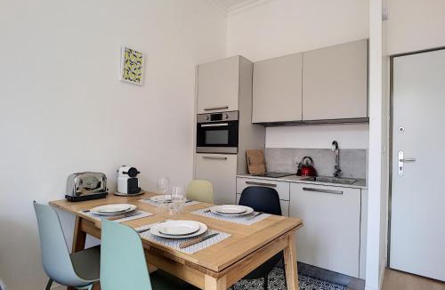 Centre Ville-Gare Apartment | Nestor&Jeeves - CAESARS - Hyper center - Shopping avenue