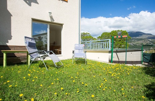 Savines-le-Lac Apartment | New apartment, close to the beach, forest and shops.