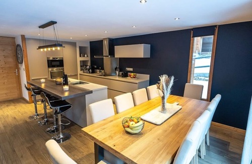 Vars Ski Chalet | New chalet, with sauna, garden, 5mns from the slopes, absolute calm.