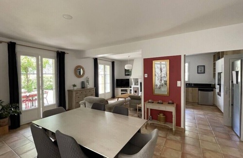 Lambesc House | New - La Provencale