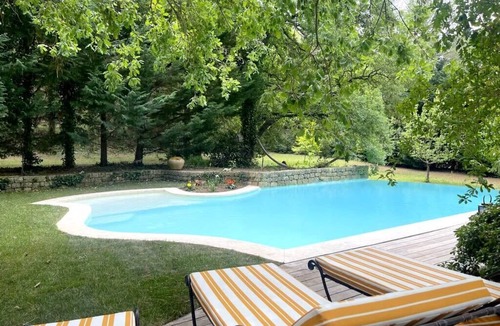 Salon-de-Provence Villa | New. Villa Baya