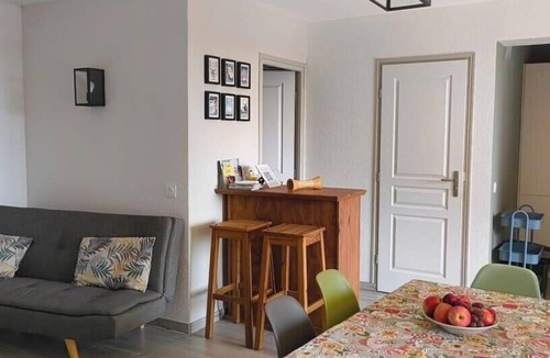 Le Rouret House | Nice A-C apartment for 6 between the sea and the mountain