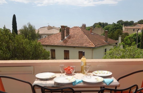 Les Lecques Apartment | Nice apartment for 4 guests with A/C, WIFI, TV, terrace and parking
