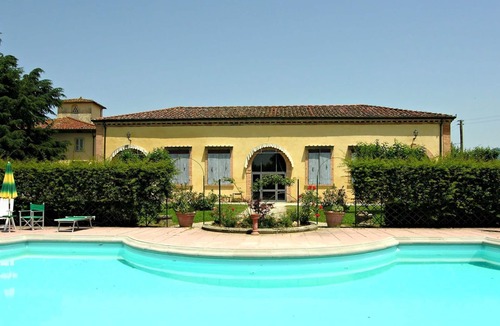 Scarperia Villa | Nice apartment in villa for 8 guests with pool, WIFI, TV and panoramic view