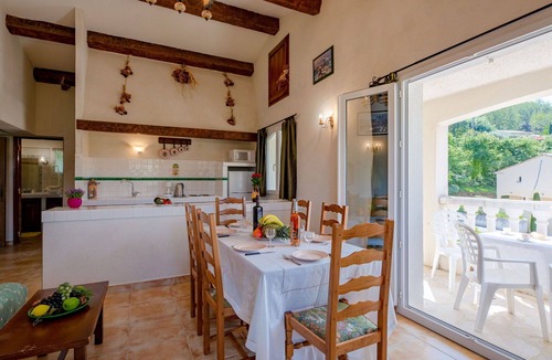 Bauduen Villa | Nice apartment in villa for 6 people with WIFI, TV, balcony, pets allowed and panoramic view