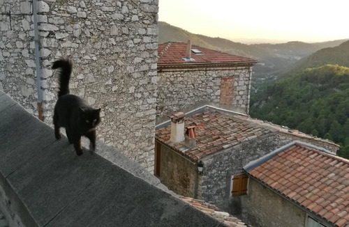 Peillon House | NICE - ARRIERE PAYS - PEILLON VILLAGE - SPACIOUS VILLAGE HOUSE - RENTAL