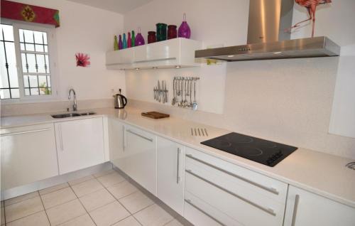Aigues-Mortes House | Nice Home In Aigues-Mortes With House Sea View