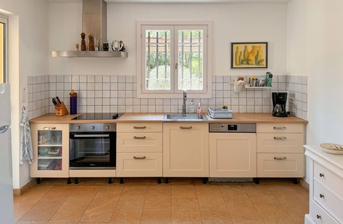 Salernes House | Nice home in Salernes
