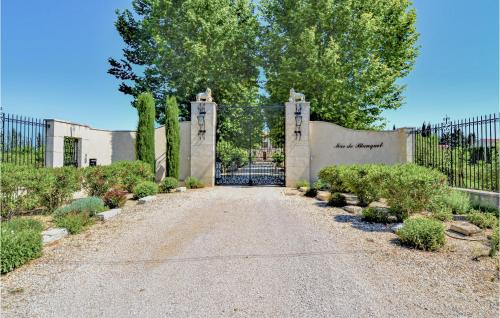 Vallabregues House | Nice Home In Vallabregues