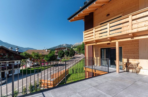 Vigo di Fassa Apartment | Noah Suites Neve Apartment with Mountain View, Private Terrace and Wi-Fi