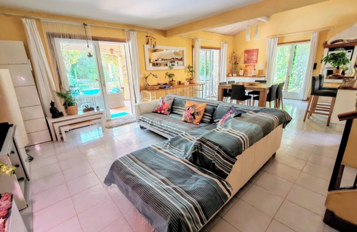 Ventabren House | NOUVELLE Villa CLIMATISÉE 120 m2, Piscine- 8 Personnes 3 Belles Chambres