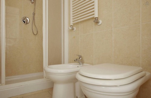 Rione XI Sant'Angelo Apartment | Old Rome area-6 pax-Silent-Air conditioned-Historical Roman building