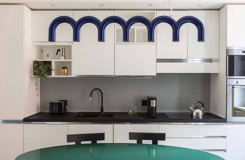 Rione VII Regola Apartment | Our apartment is in a building of the past century, it's on the 2nd floor and served by an elevator.You will have at your disposal 2 bedrooms, 2 bathrooms, and a living room, with a cooking area, that will be able to accommodate up to 5 people.The livi