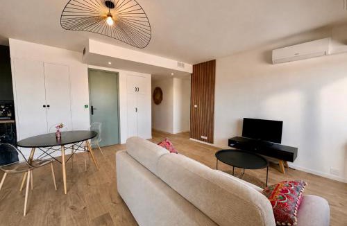 Faubourg Apartment | P2 climatisé proche centre avec vue imprenable