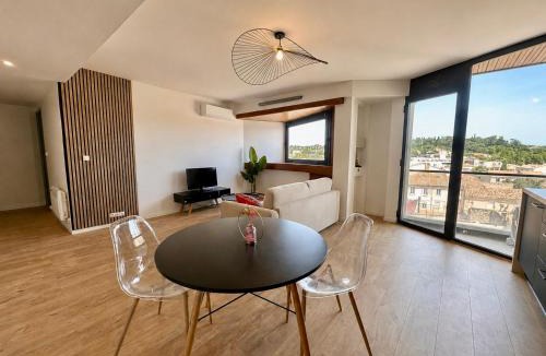 Faubourg Apartment | P2 climatisé proche centre avec vue imprenable