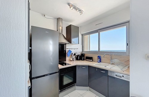 Palavas-les-Flots Apartment | Palavas: 2-BR Sea View Apt, 6 Guests