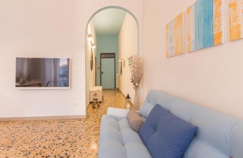 Codigoro Apartment | Palazzo Spada - Appartamento con balcone vista fiume in centro